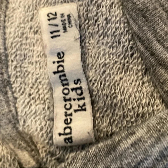 ABERCROMBIE KIDS GIRLS GRAY SWEATSHIRT HOODIE HOODED TOP SUMMER SHIRT SZ 11 12 - Picture 3 of 4